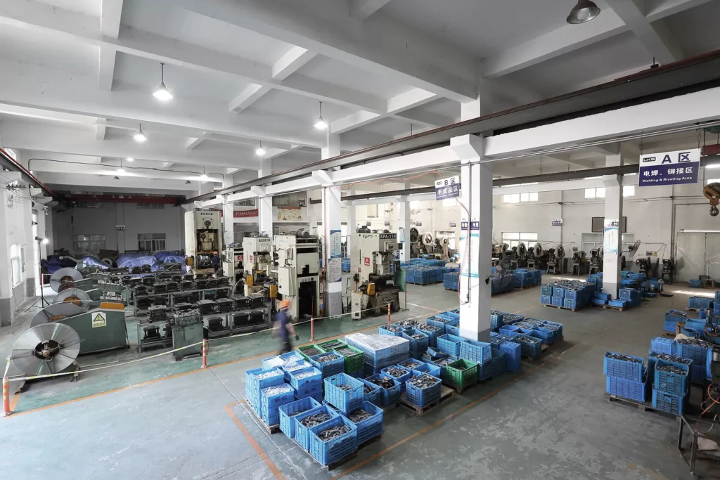 Automatic stamping machines (80ton, 80ton, 110ton, 110ton, 260ton)
